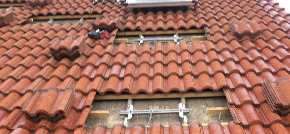 Installazione sistema linea vita con piastra octopus su termocopertura e tegole - Catania 